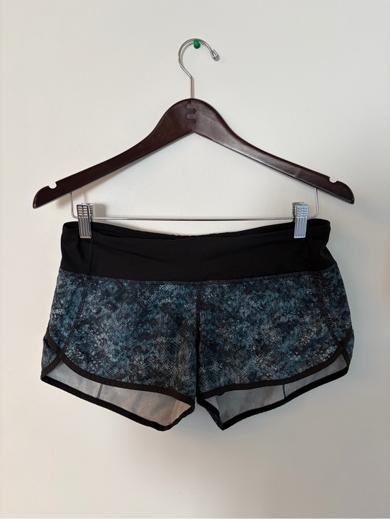 lululemon athletica Pants - lululemon athletica Black Waistband with Blue Speckle Print Running Shorts
